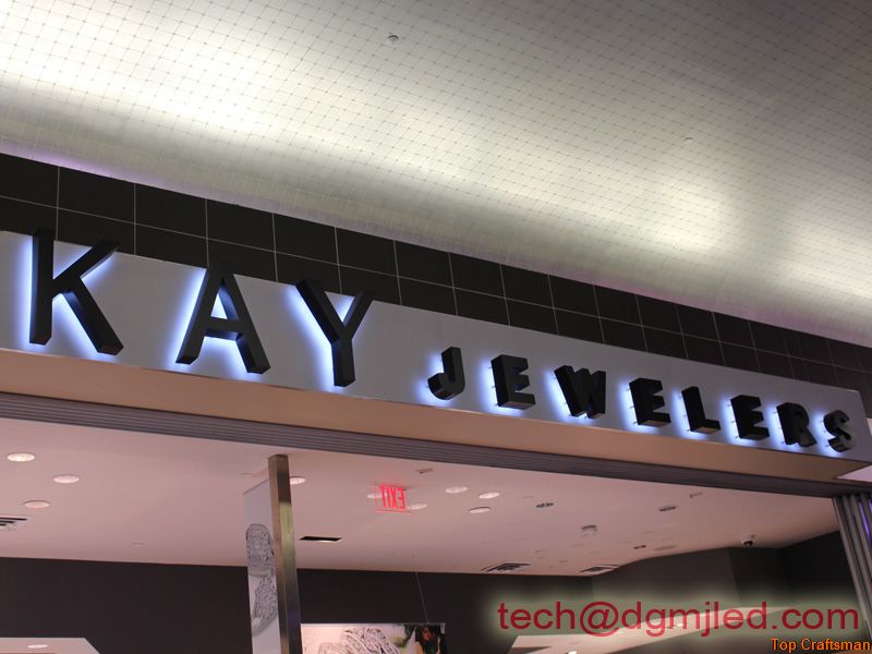 Led back lit letter sign